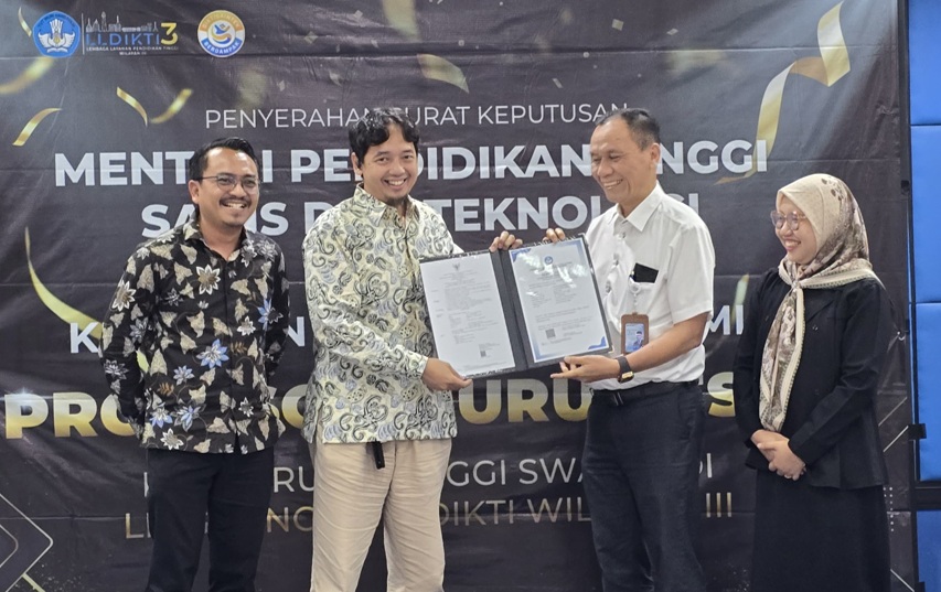 Perkuat SDM Akademik, Universitas Esa Unggul Resmi Tambah Guru Besar Baru