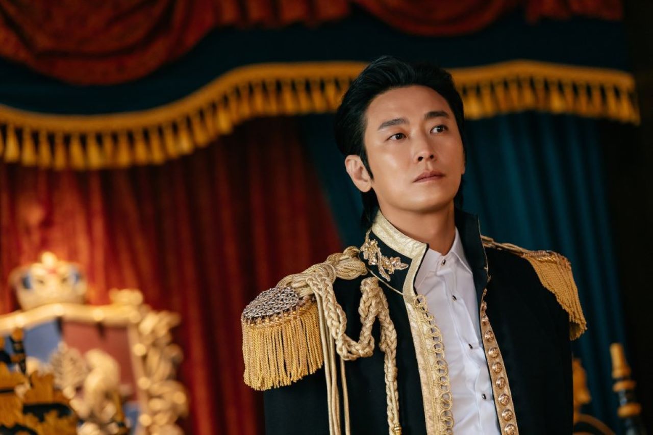 Ju Ji Hoon Sempat Menolak Peran Kaisar Sovieshu di Remarried Empress