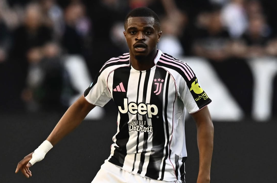 Manchester United vs Liverpool Rebut Pierre Kalulu, Transfer Rp646 Miliar Bisa Terjadi dalam 24 Jam