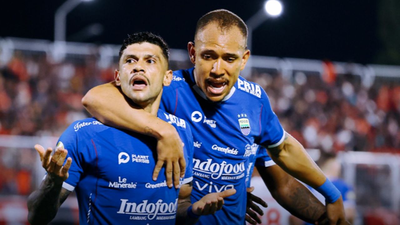 Persib Juara BRI Liga 1 2024/2025, Kini Punya Empat Bintang di Logo Klub!