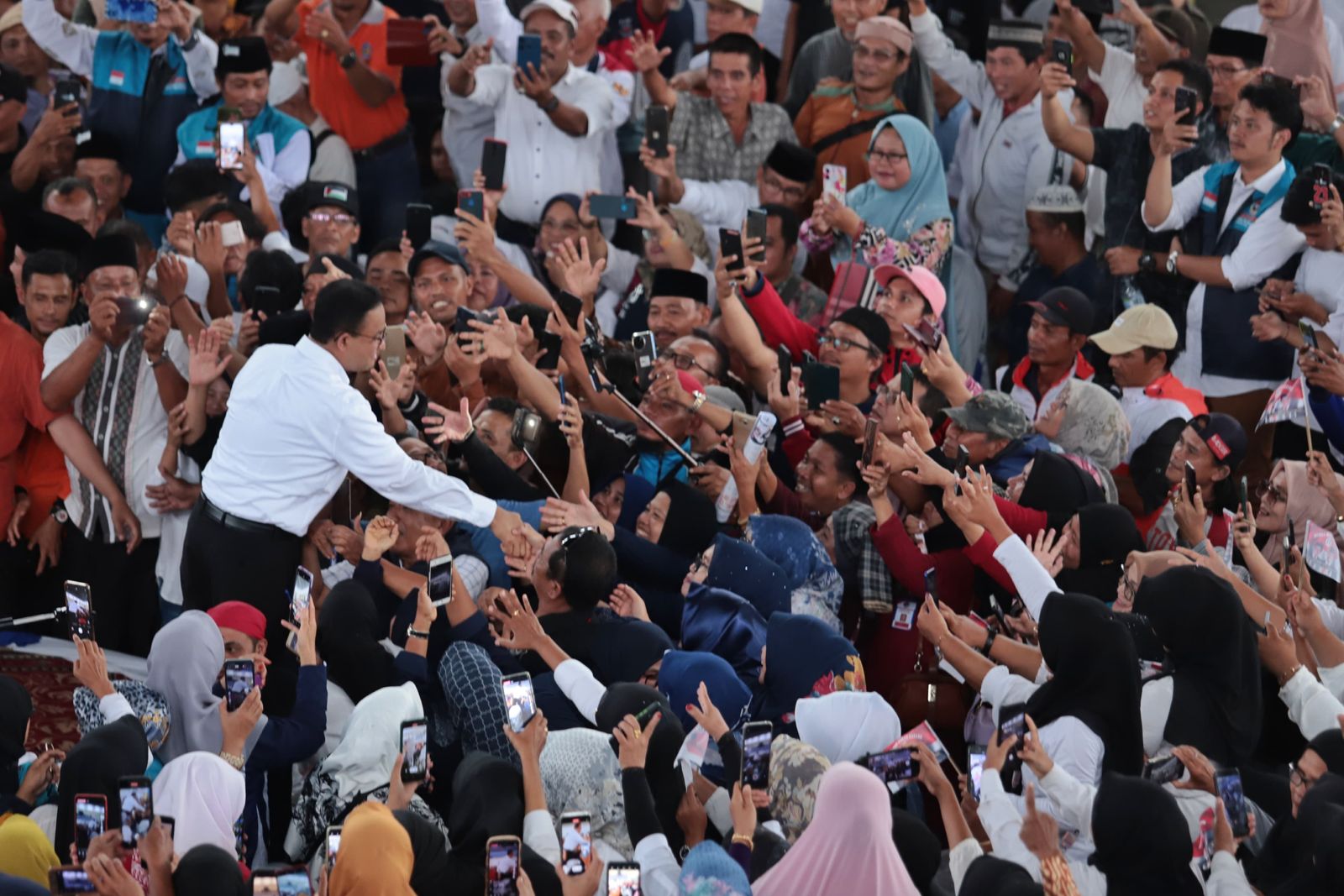 Izin Desak Anies Dicabut, Anies: Kapan Demokrasi Kita Mau Maju?