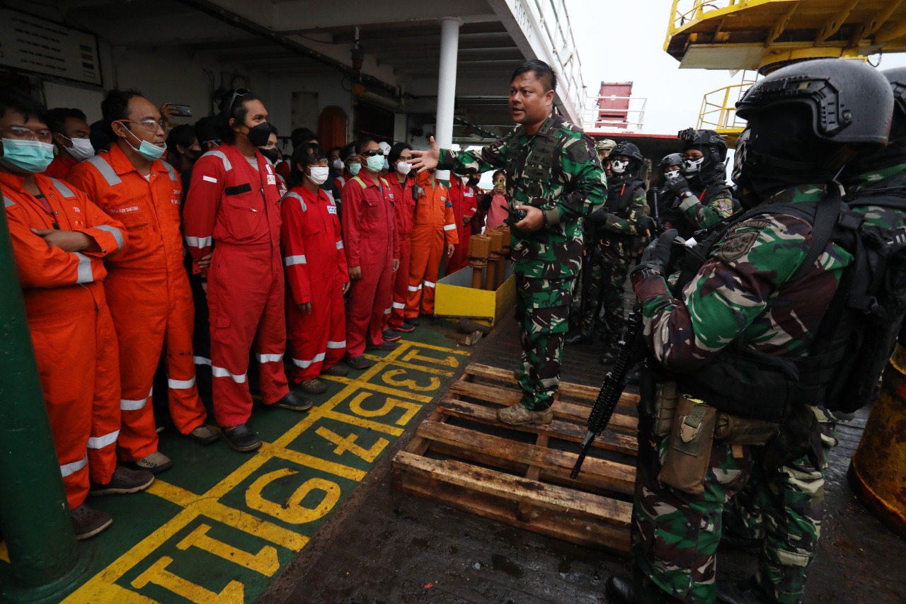 PHE OSES-KOPASKA TNI AL Adakan Simulasi Pembebasan Sandera