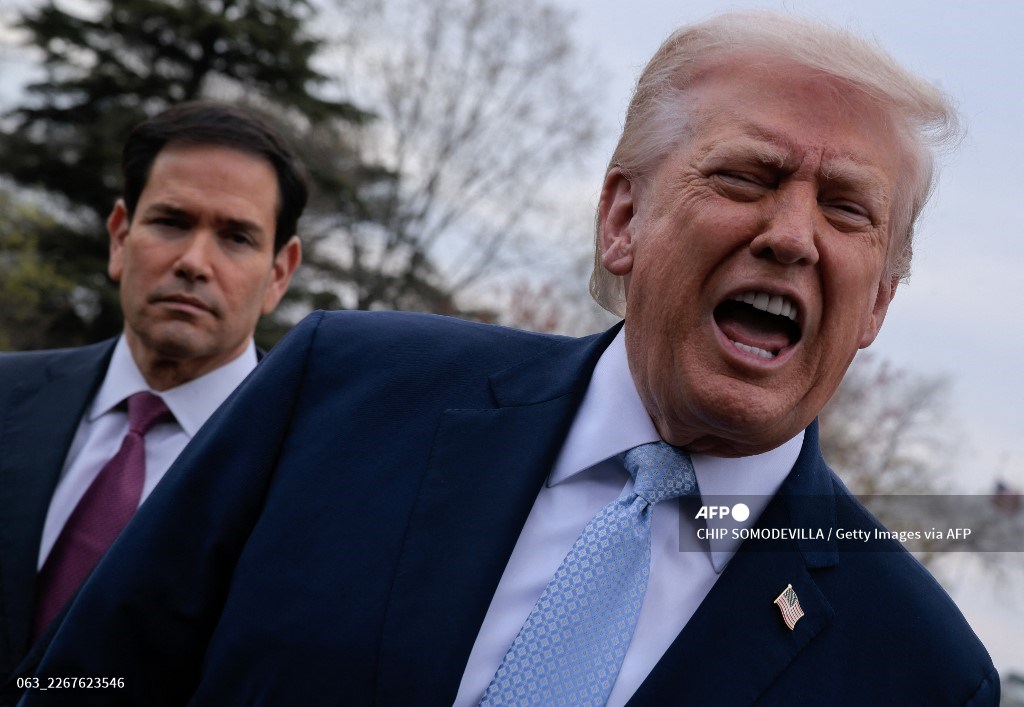 Trump Beri Waktu Iran 48 Jam untuk Buka Selat Hormuz, Ancam Musnahkan Jaringan Listrik 