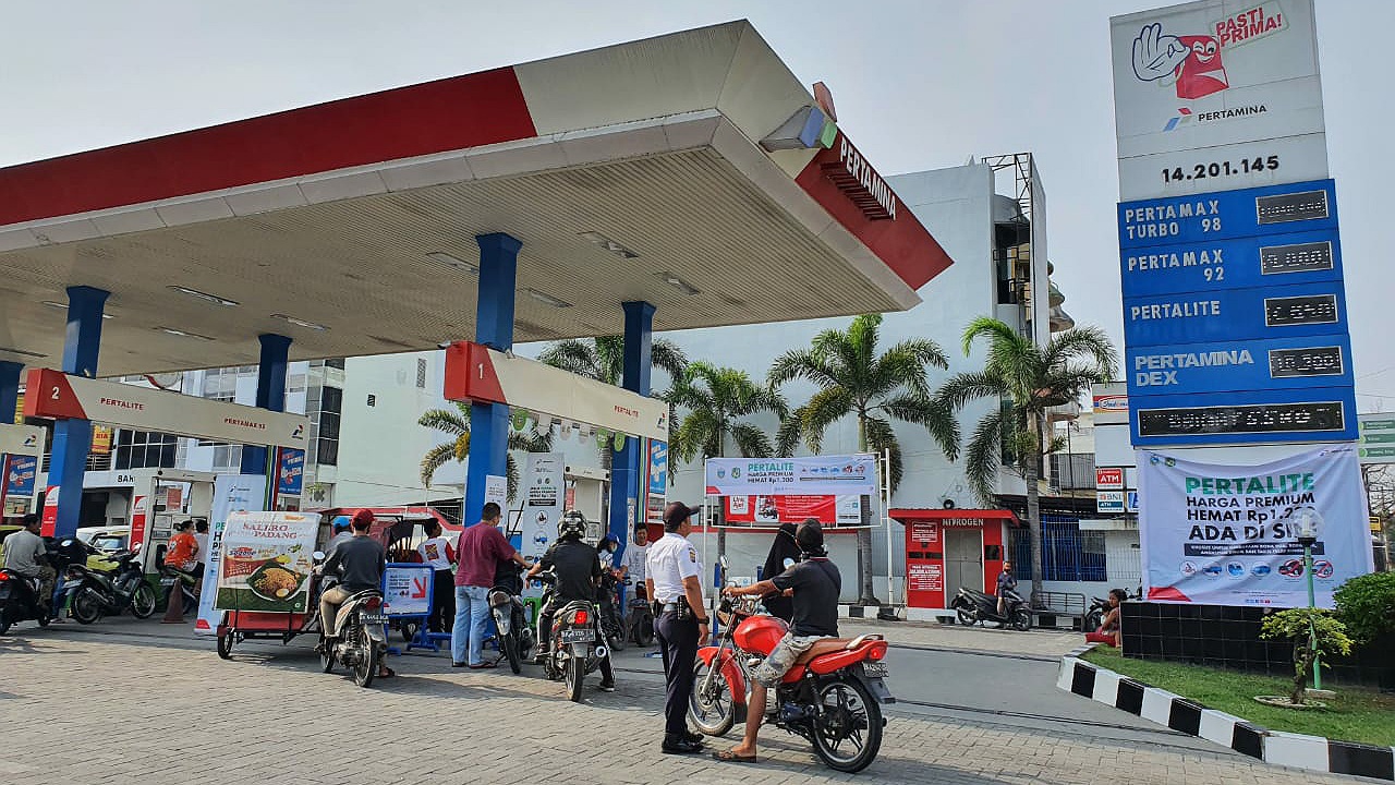 Pemerintah Stop Dana Bansos, Sri Mulyani: Anggarannya Dialihkan untuk Subsidi BBM hingga Listrik