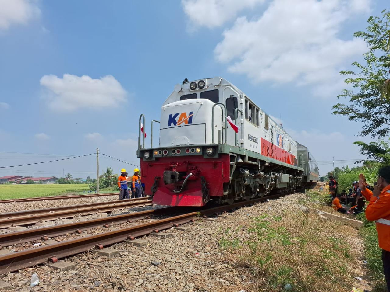 Jalur Kereta di Stasiun Pegadenbaru Kembali Dibuka, KA Argo Lawu Jadi yang Pertama Melintas