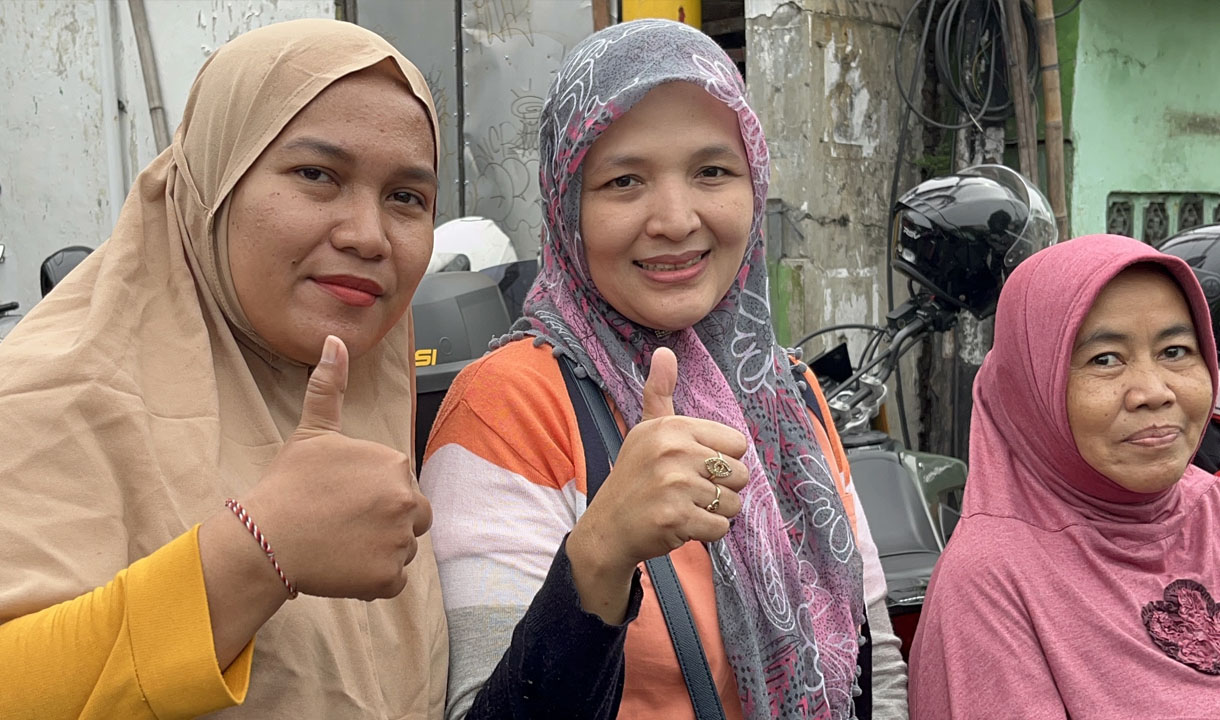 Momen Emak-emak Histeris Saat Prabowo Subianto Sapa Warga Palmerah