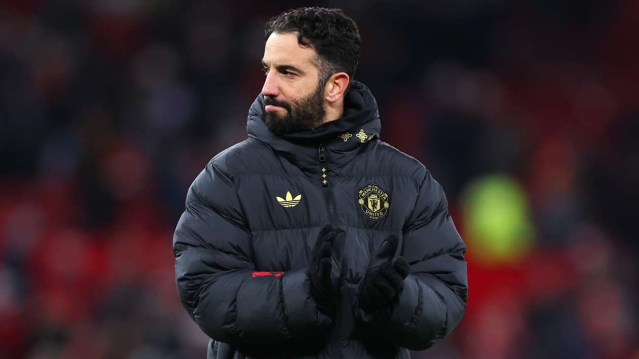 Ruben Amorim Sudah Pergi, Lee Sharpe Dorong MU Pilih Manajer Senior