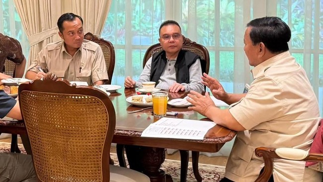 Prabowo Panggil Dasco dan Menlu Sugiono, Bahas Penanganan Bencana Sumatra