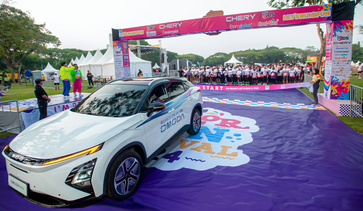 Jadi Official Safety Car Partner, Omoda E5 Pastikan Keselamatan Peserta Jakarta Color Run Festival 2024