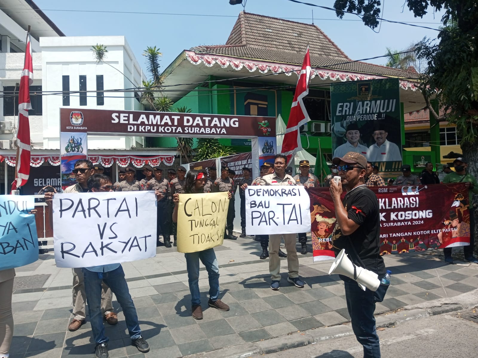 Ramai Gerakan Dukung Kotak Kosong di Pilwali Surabaya, Bawaslu: Bukan Kampanye Hitam Asal...