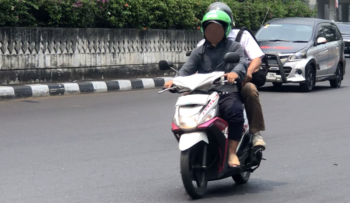 Driver Ojol Masih Narik di Kawasan Jaksel, Akui Tak Berani ke Pusat Karena Demo Ojol  