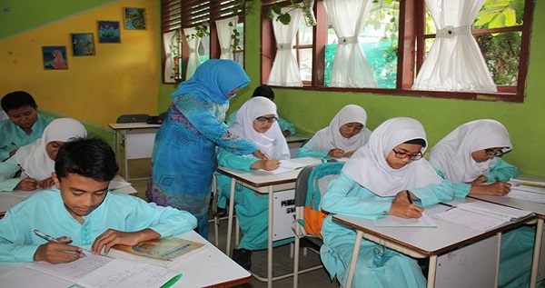 Kabar Baik, Tunjangan Rp 250 Ribu untuk Guru Madrasah Non PNS Cair, Cek Kriteria yang Berhak Menerima