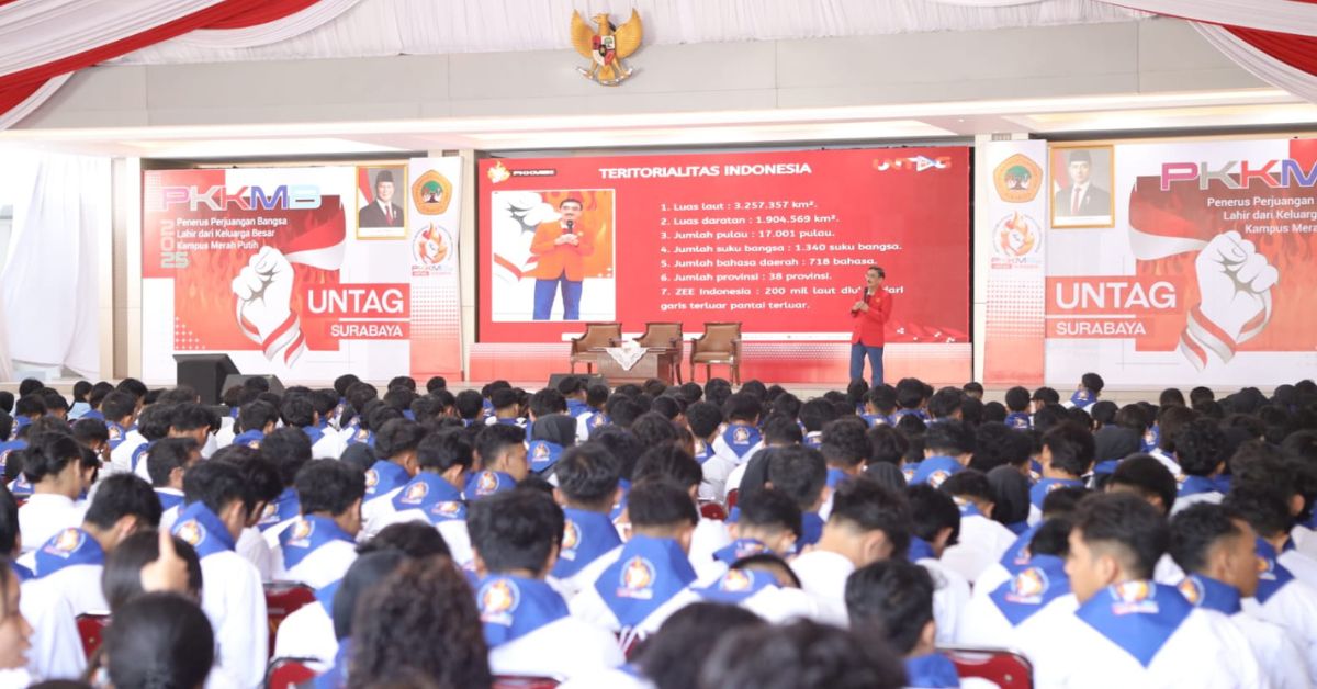 PKKMB 2025 di Untag Surabaya Ajarkan Nasionalisme dan Pendidikan Karakter Kepada Mahasiswa Baru