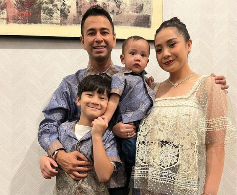 Raffi Ahmad Boyong Keluarganya Kondangan ke Pernikahan Kaesang, Nagita: Selamat Pak Jokowi