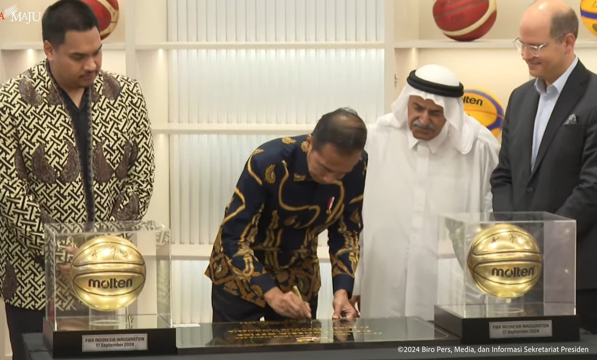 Dorong Pengembangan Basket Nasional, Jokowi Resmikan Kantor FIBA di Indonesia