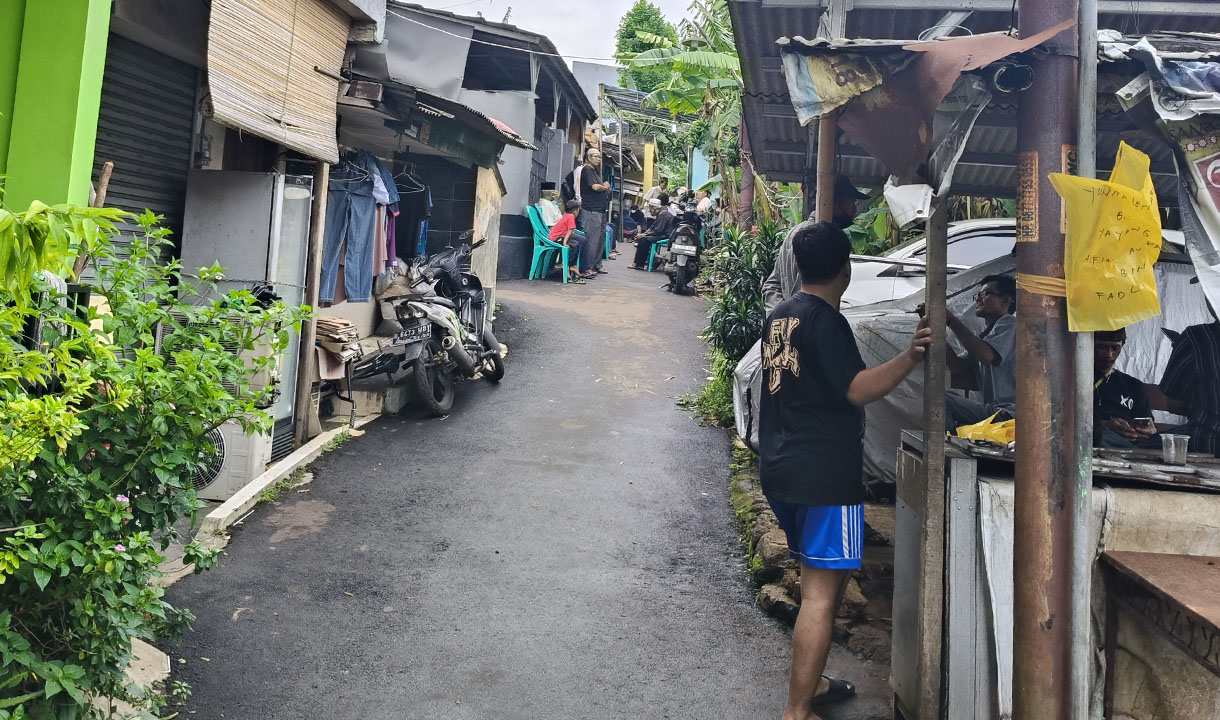 Dugaan Sekeluarga Bunuh Diri di Kawasan Cirendeu, Anak dan Istri Tergeletak di Kamar serta Ayah Gantung Diri di Dapur