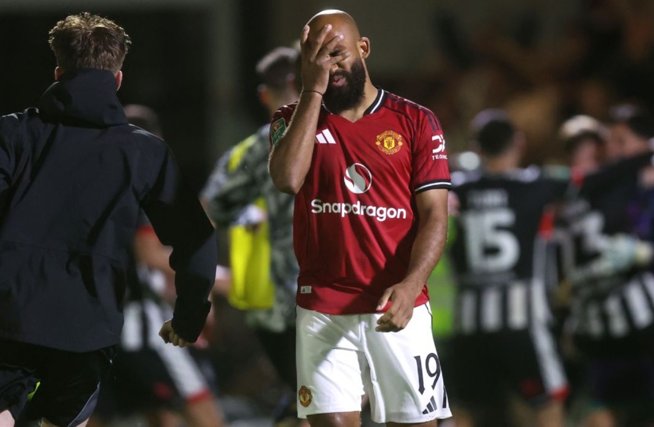 Man Utd Tumbang di Carabao Cup, Ruben Amorim Enggak Paham Apa yang Terjadi