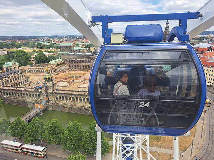 Europe Trip Sekeluarga ke Empat Negara (3); Berempat Naik Ferris Wheels 
