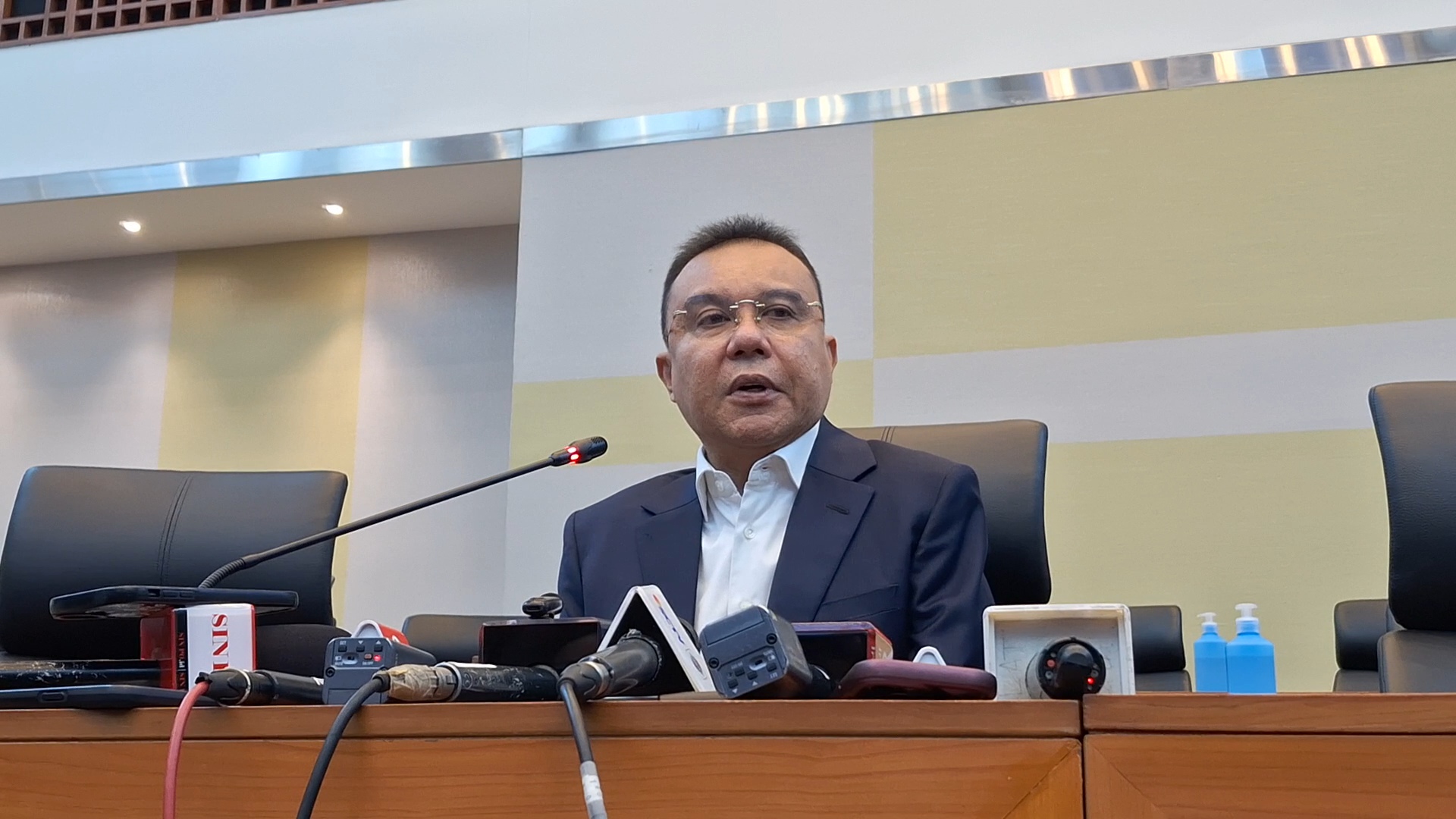 Donald Trump Naikan Tarif Impor Terhadap Indonesia, Dasco: Pemerintah Mesti Perkuat Diplomasi Perdagangan