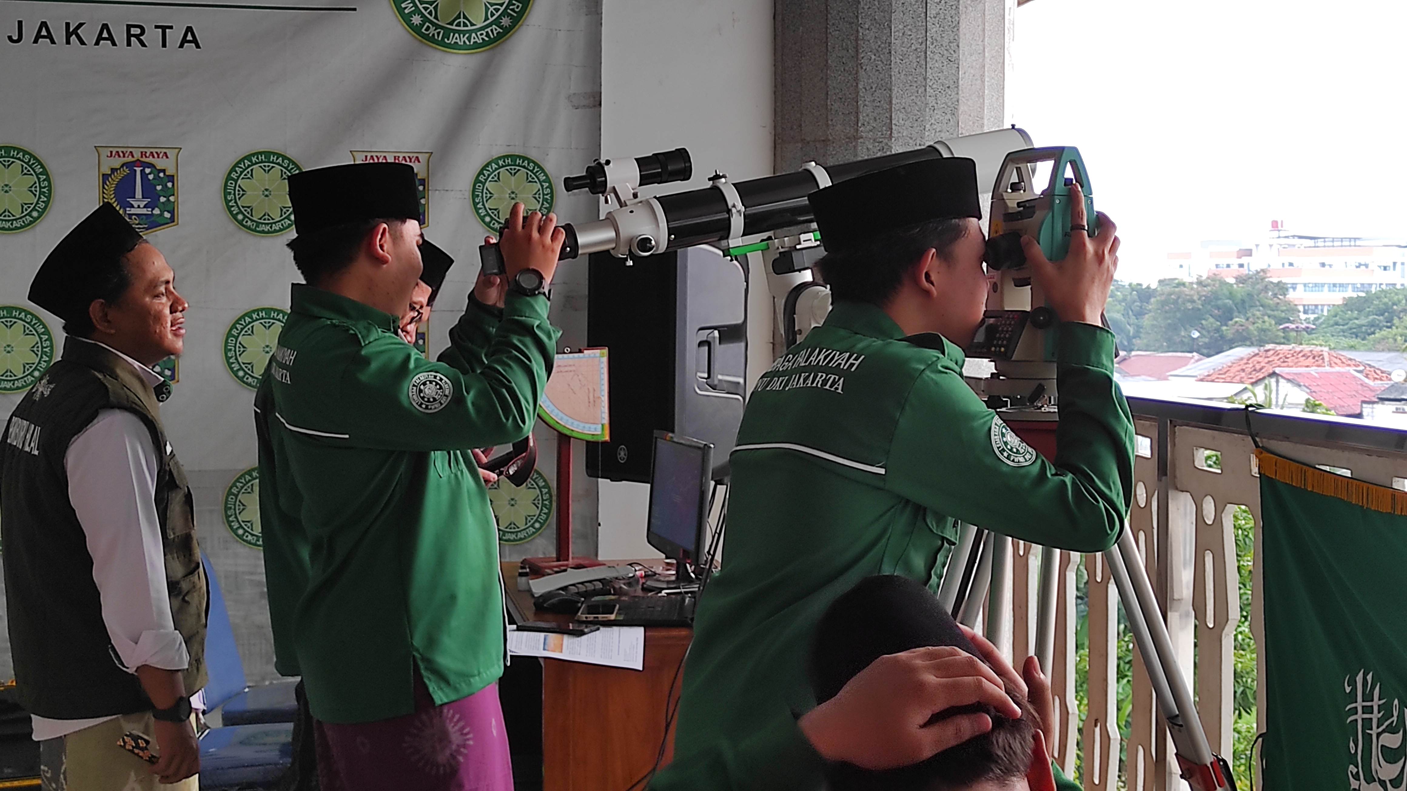 Lembaga Falakiyah PWNU DKI Jakarta Rukyatul Hilal di Masjid Raya Hasyim Asy'ari, Gunakan 2 Teleskop Robotik