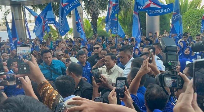 Tiba di Madiun, Prabowo Diteriaki Yel Menang Satu Putaran