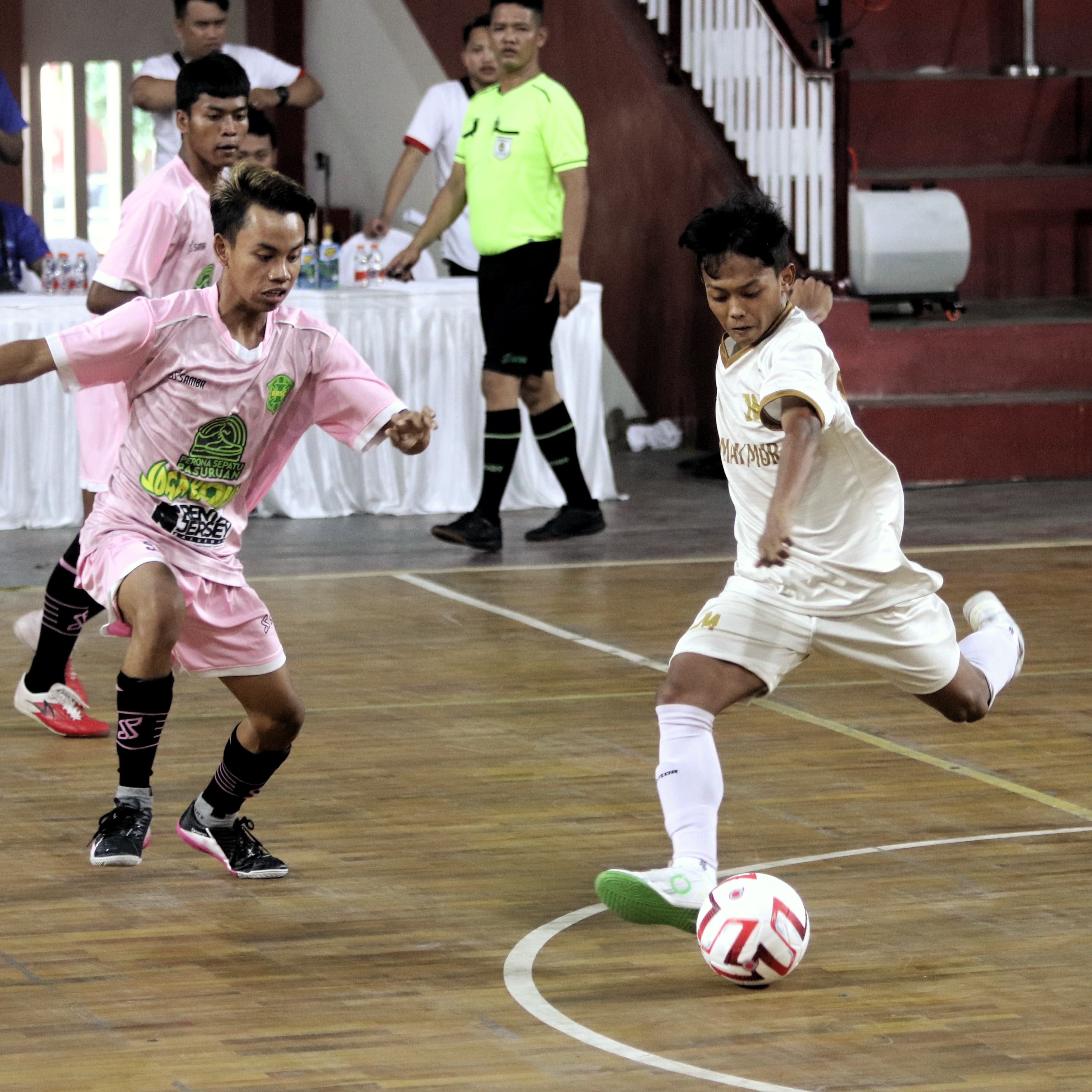 Perusahaan-perusahaan di Kota Pasuruan Ramaikan Hari Buruh dengan Turnamen Futsal