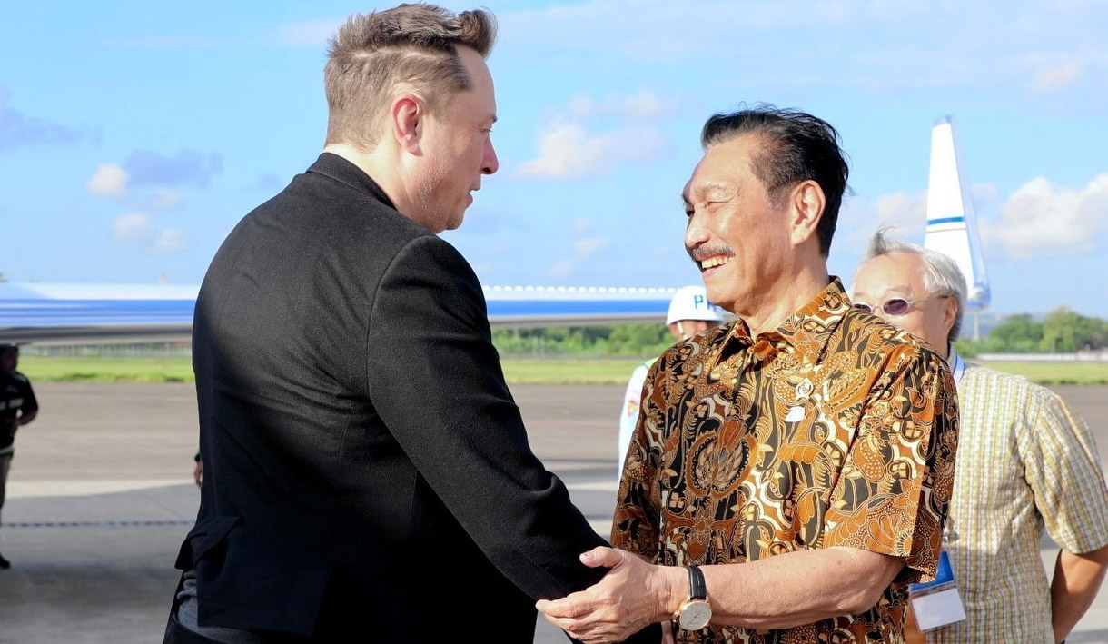 Luhut Tolak Jadi Menteri Prabowo, Jemput Elon Musk di Bali