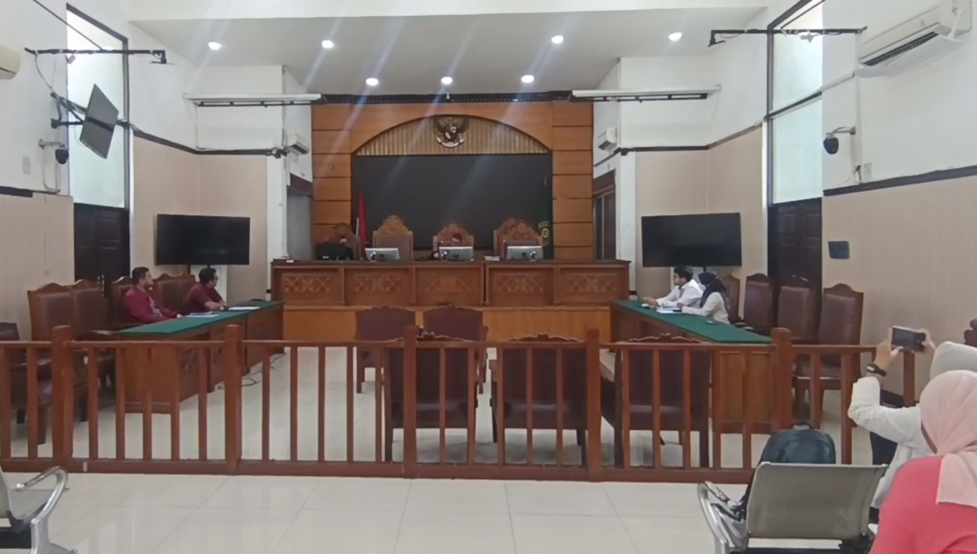 Staf Hasto Cabut Permohonan Praperadilan Terkait Penyitaan KPK