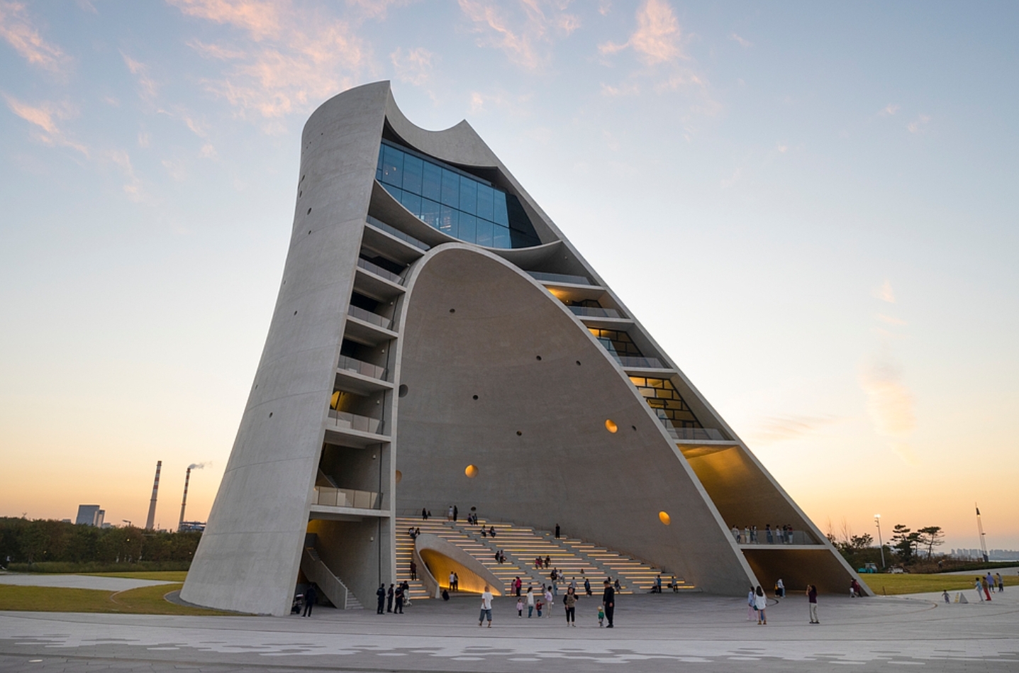 Menara Matahari Yantai Raih Penghargaan Arsitektur Dunia Bergengsi 2025