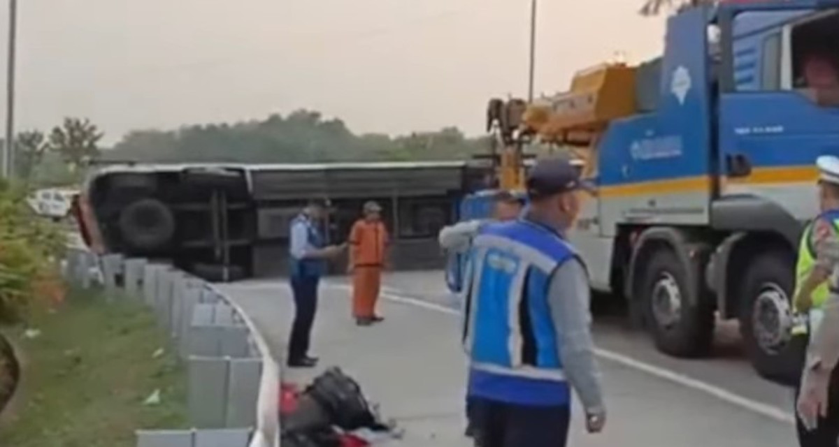 12 Penumpang Tewas, Sopir Bus Handoyo yang Kecelakaan di Tol Cipali Terancam Tersangka