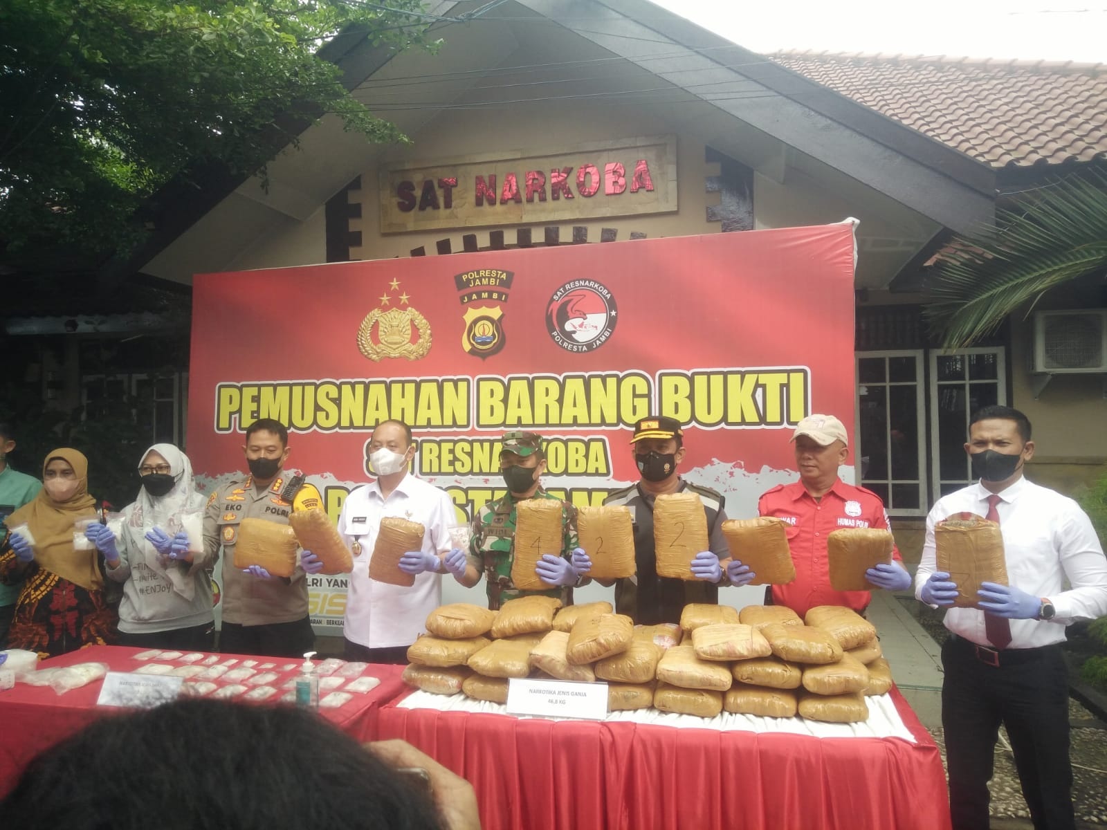 3,9 Kg Sabu dan 46,8 Kg Ganja Dimusnahkan Polresta Jambi