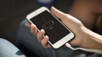 Stop Lakukan Kebiasaan Buruk Ini yang Bikin Baterai Handphone Cepat Rusak dan Boros