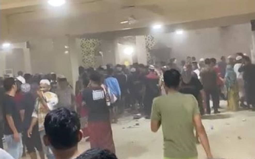 Lagi Sholat Tarawih, Kubah Masjid di Makassar Mendadak Roboh, 6 Orang Terluka Parah