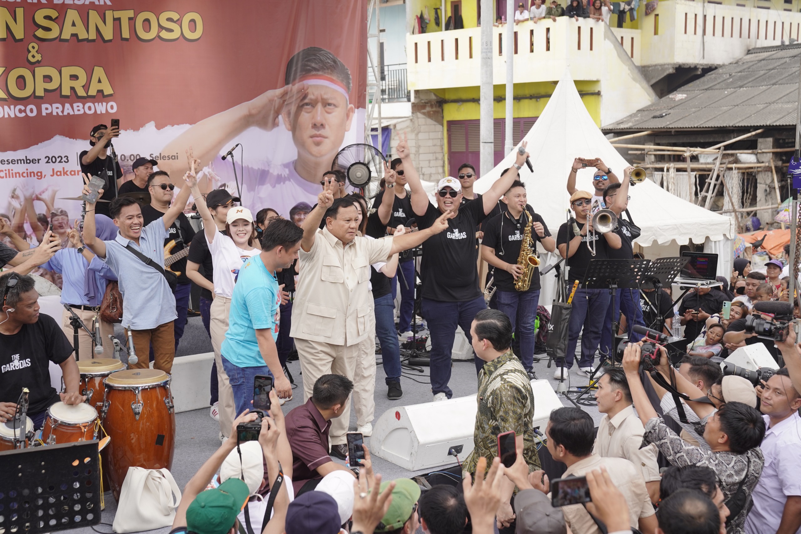 Selain Masak Besar Chef Bobon feat Kopra, Prabowo Ajak Rakyat Cilincing Joged Bersama