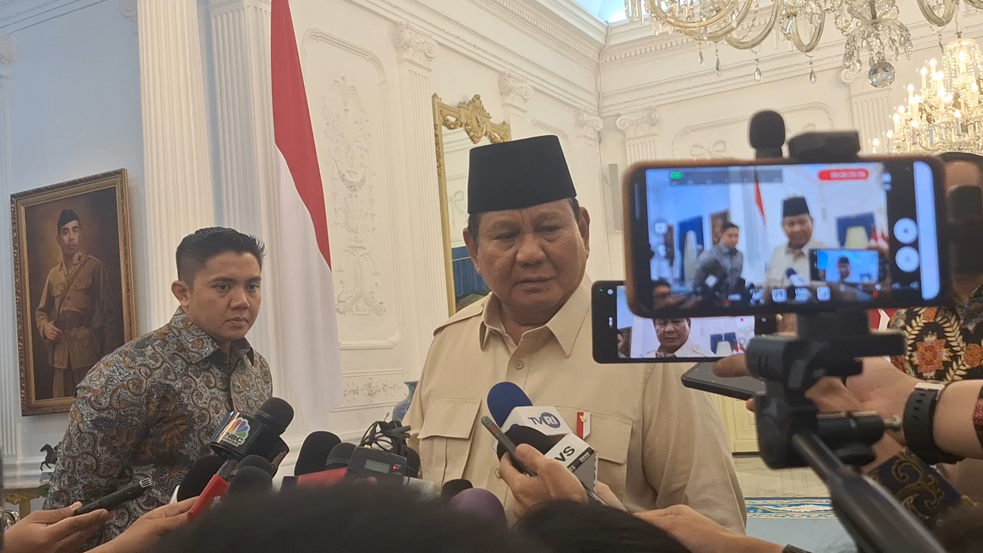 Prabowo Bakal Kirim Pasukan Perdamaian ke Gaza, Minta Menhan Siapkan 2 Hercules