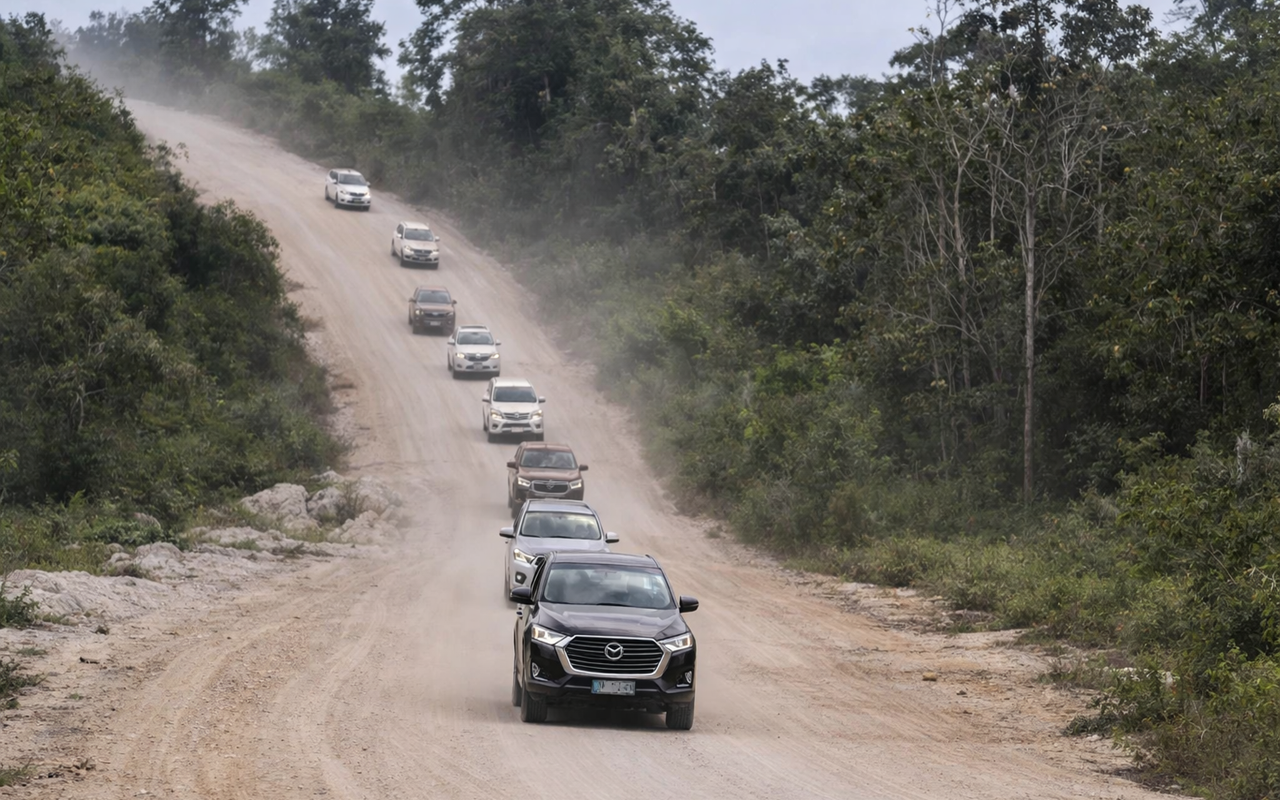 Viral Diduga Mobil Rombongan Gubernur Kaltim Terjun ke Jurang, Kebut-kebutan?