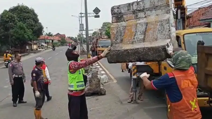 Bagi Pemudik Jalur Pantura di Cirebon, Waspadai Lokasi Kepadatan dan 3 Pasar Tumpah Ini