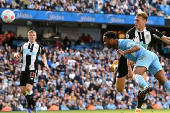 Libas Newcastle 5-0, City Semakin Dekat ke Trofi Juara