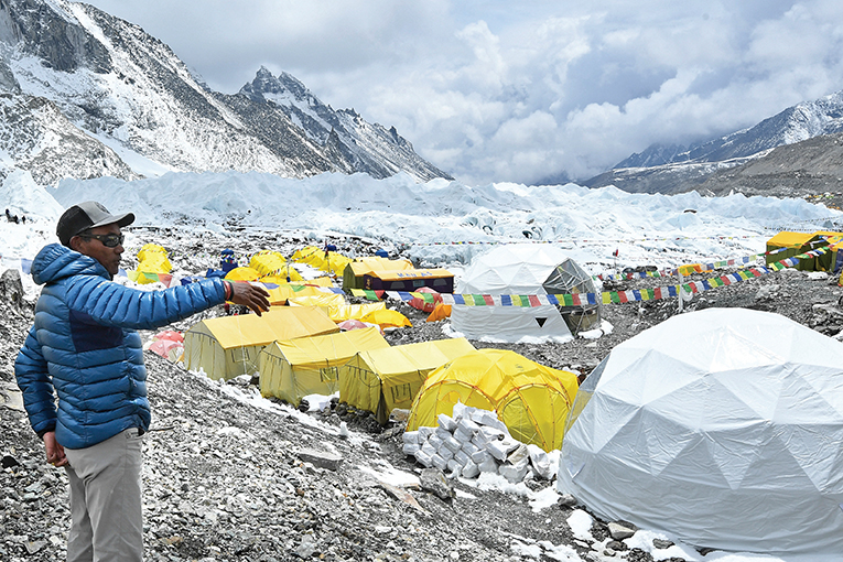 Rekor, 26 Kali Memuncaki Everest