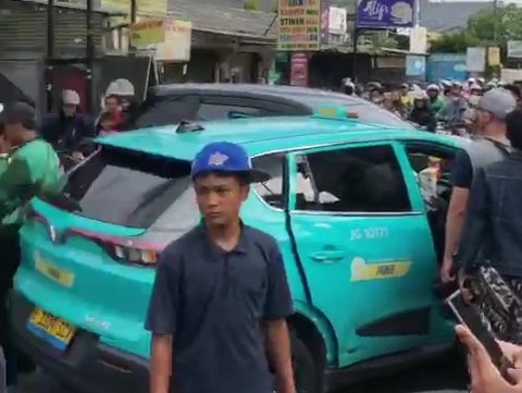 Kecelakaan Beruntun di Tangerang Libatkan Taksi Listrik dan Ojol, Begini Kondisi Korban saat Ini