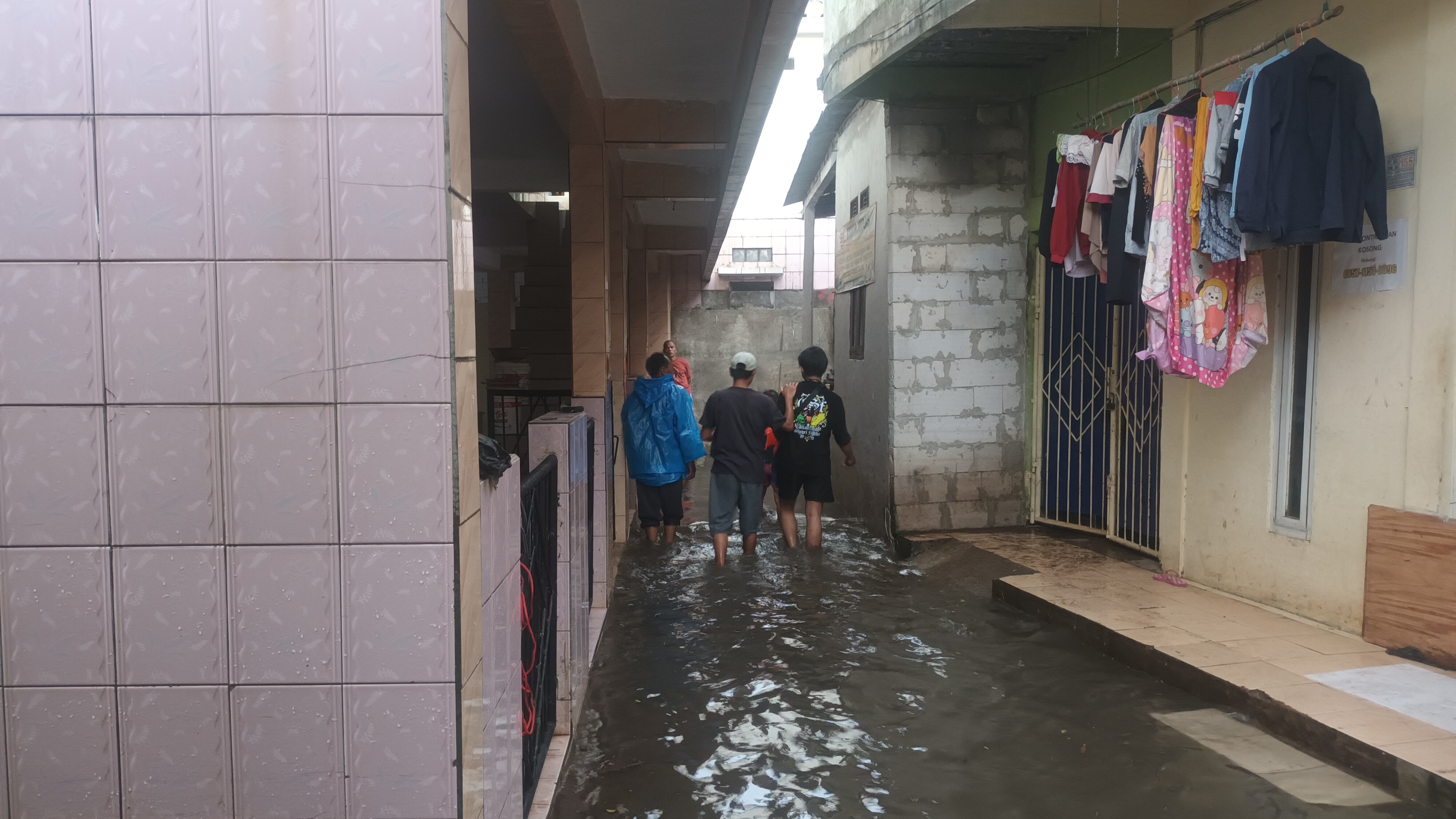 Tanggul Baswedan di Jati Padang Ambruk, Perbaikannya Makan Waktu 2 Bulan