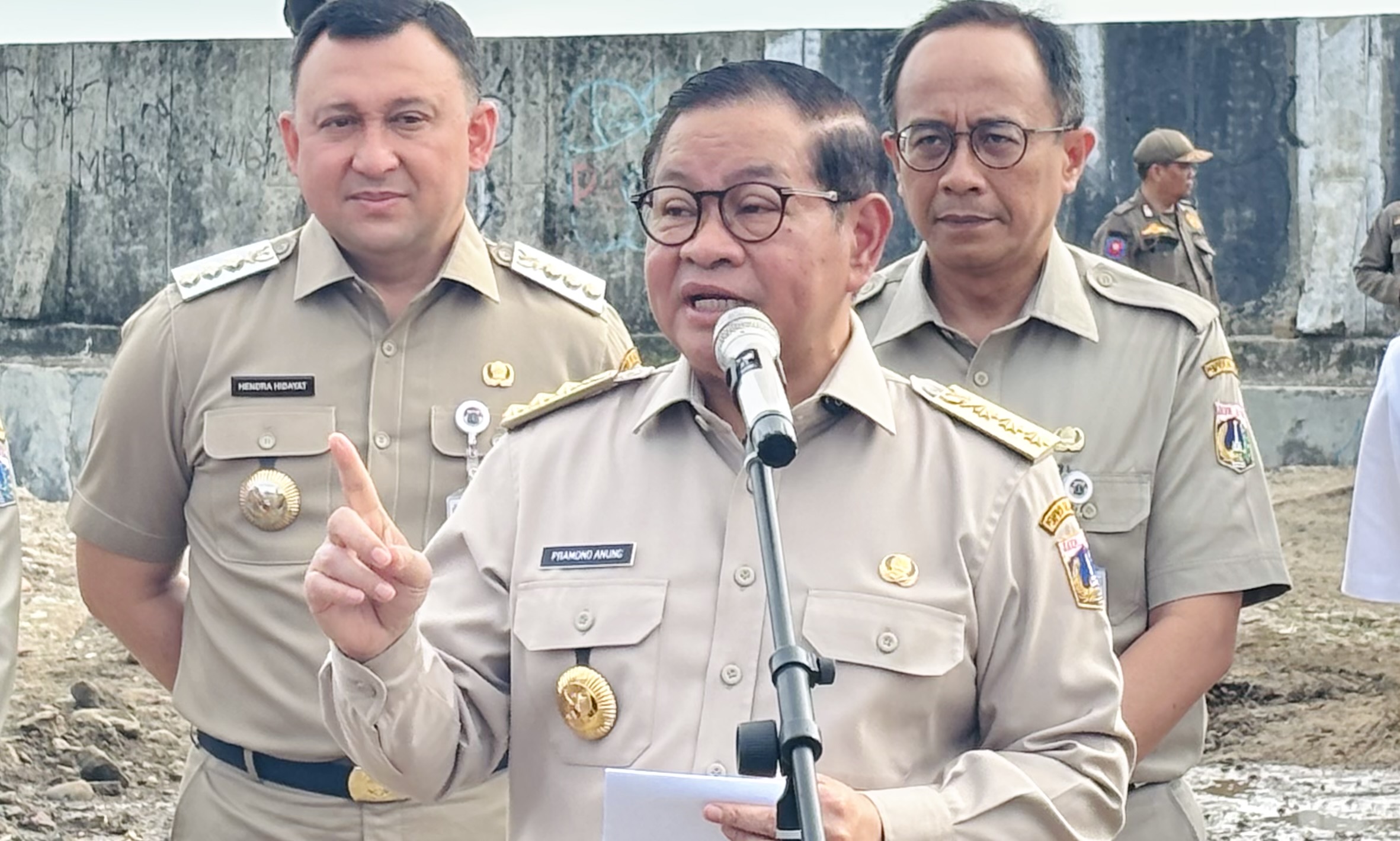 Buruh dan Pengusaha Belum Sepakat Besaran UMP Jakarta 2026, Pramono Gelar Rapat Khusus