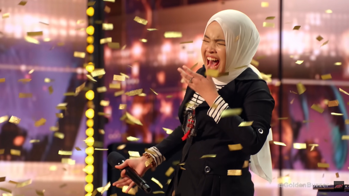 Putri Ariani, Penyanyi Tunanetra Asal Indonesia, Dapat Golden Buzzer di America’s Got Talent