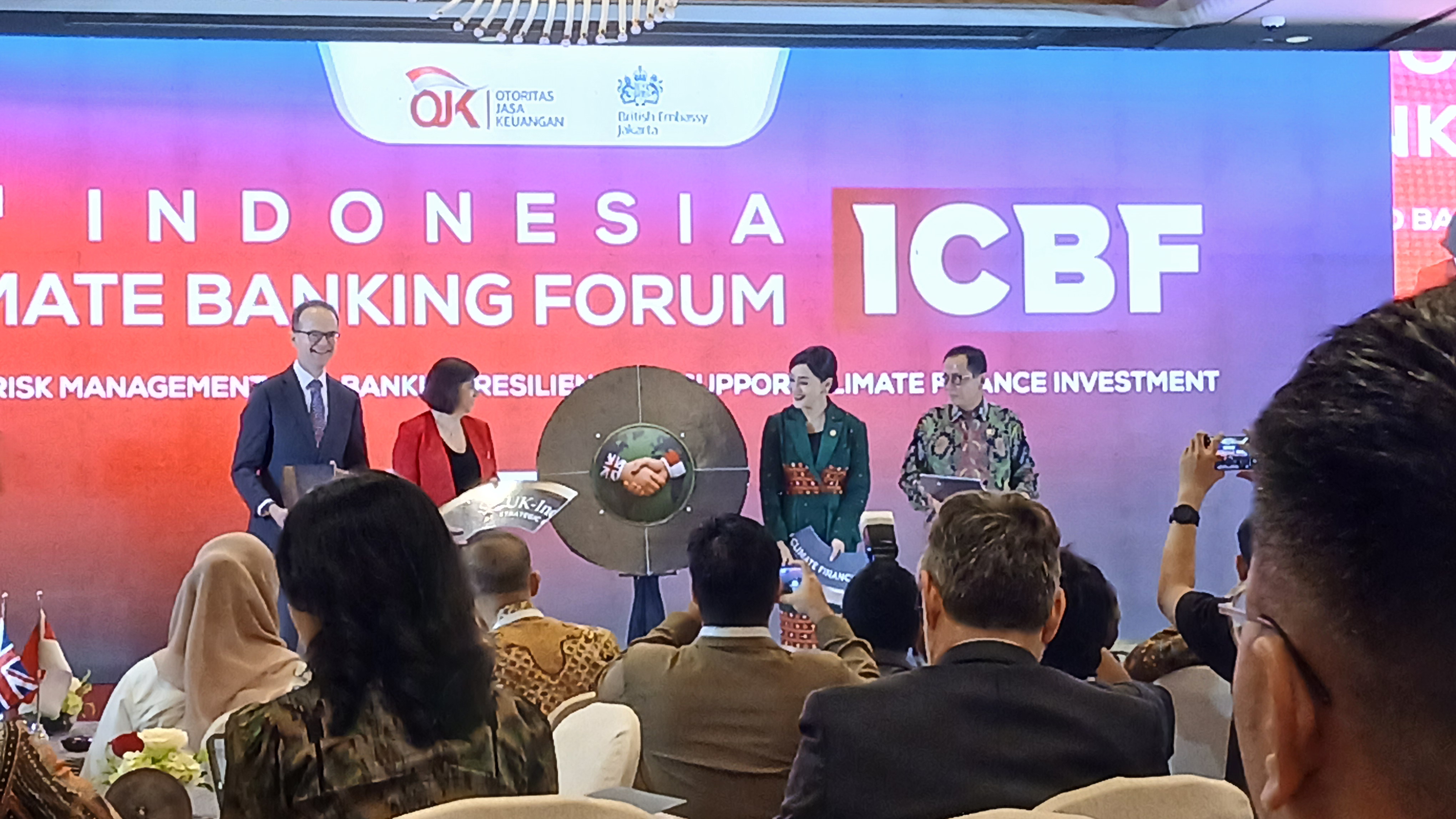 Menuju Net Zero Emission 2060, OJK Perketat Pengawasan Risiko Iklim di Sektor Perbankan