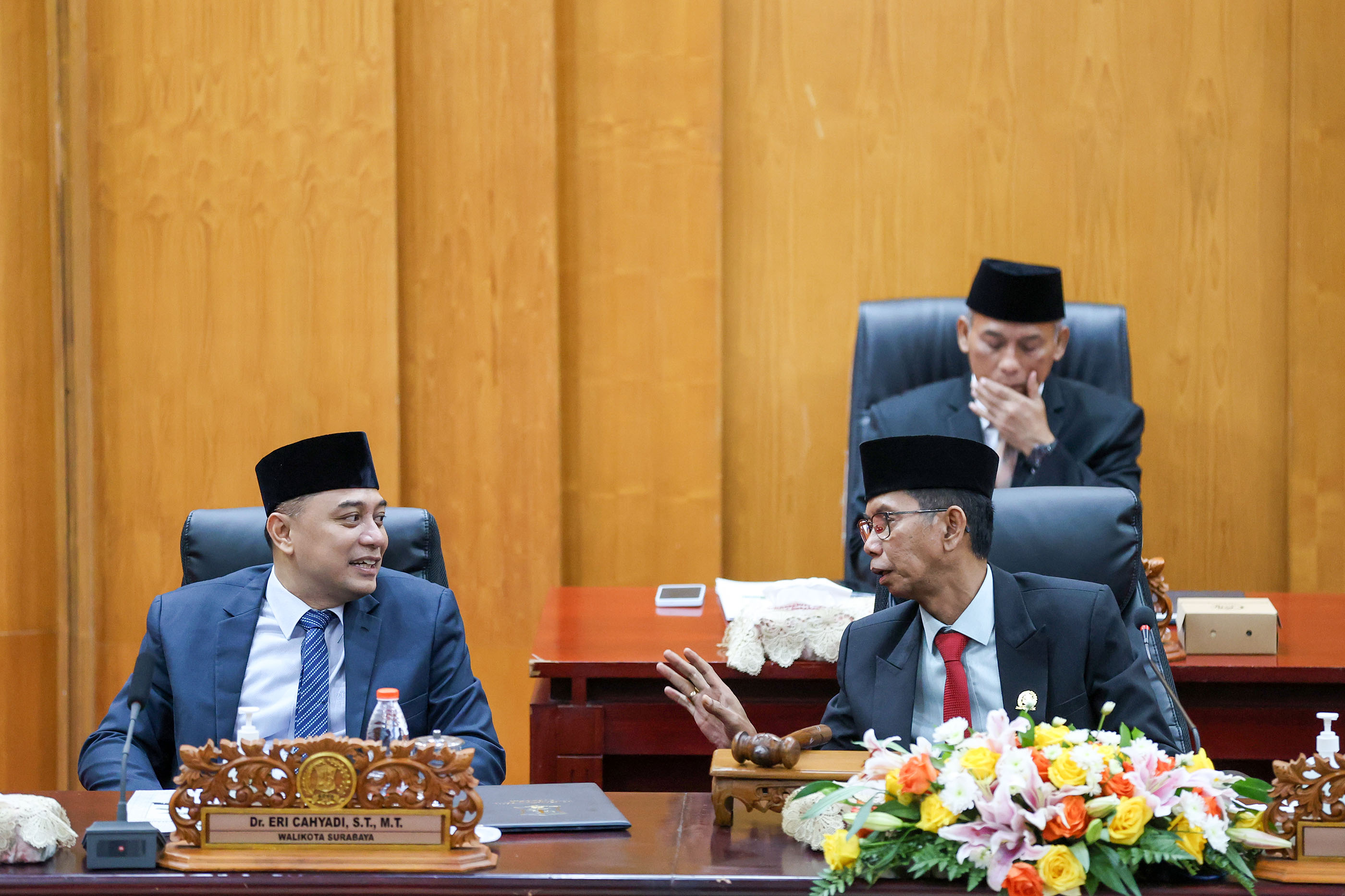Pemkot-DPRD Surabaya Sepakati RPJMD 2025-2029, Target Wujudkan Kota Dunia
