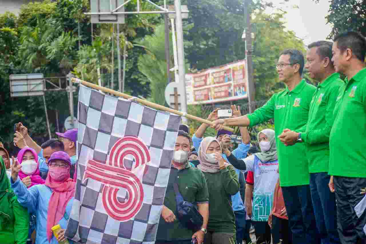 Jalan Sehat, Heru Ingin ASN DKI Jakarta Tetap Solid Berikan Pelayanan Publik