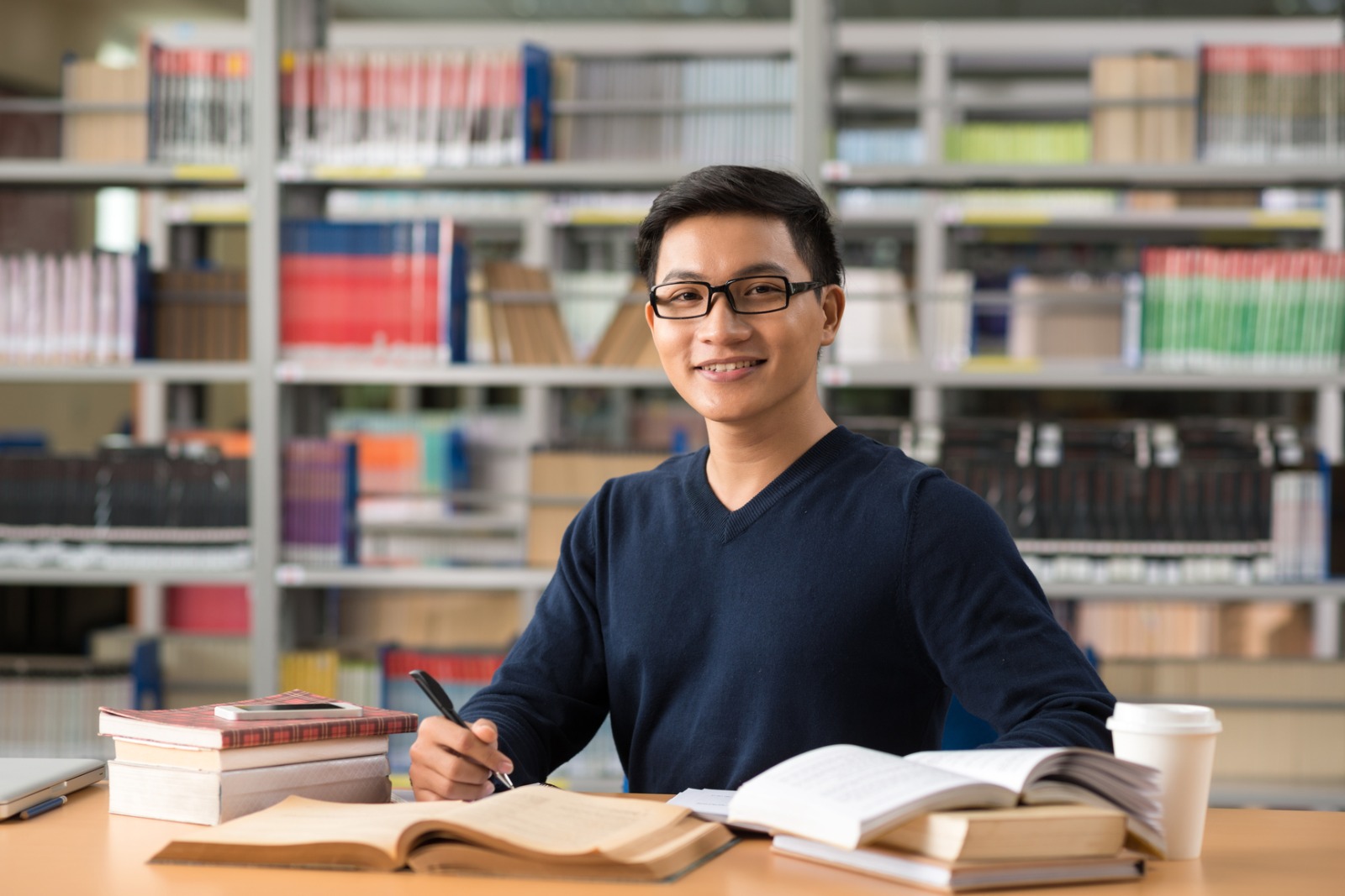 Simak Tips Meraih Skor Tinggi IELTS, Syarat Daftar Beasiswa ke Luar Negeri