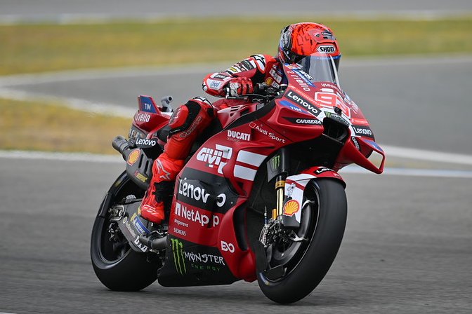 MotoGP Spanyol 2026: Marc Marquez Rebut Pole Position Berkat Strategi Pit Lane