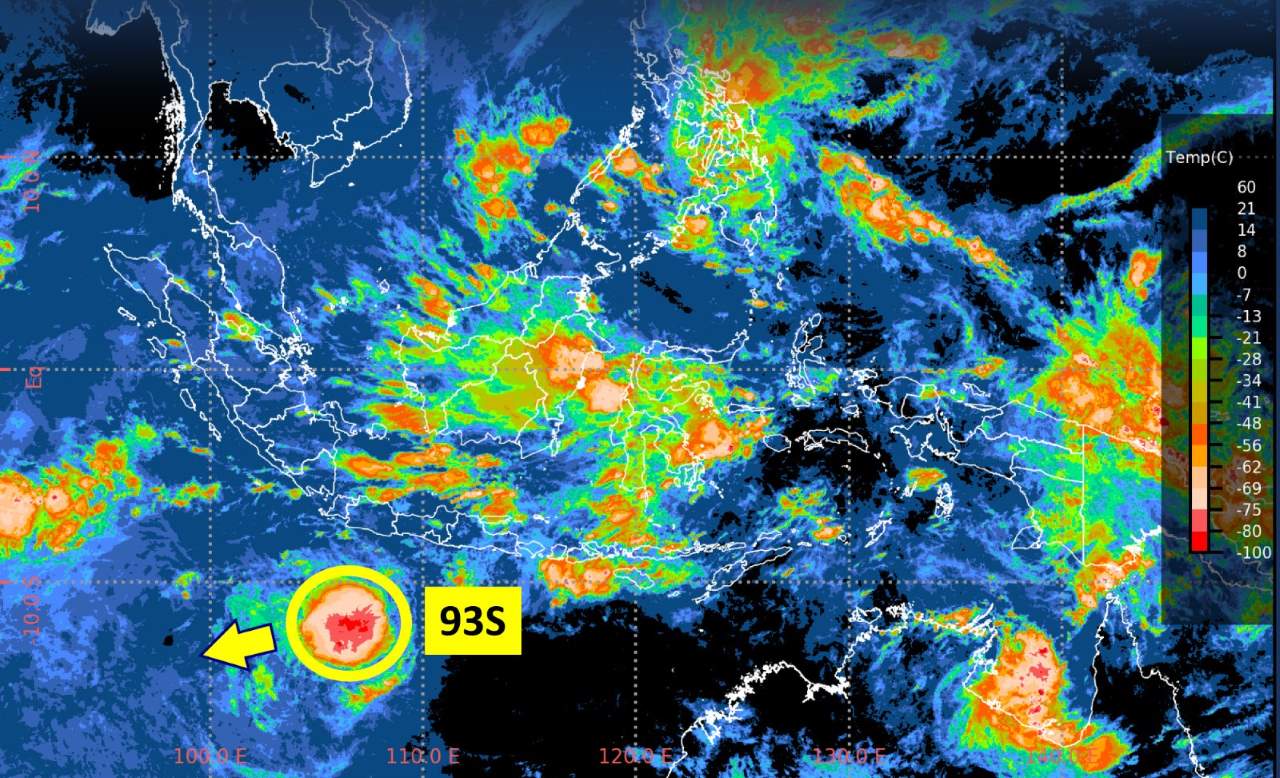 BMKG Peringatkan Potensi Terbentuknya Siklon Tropis dari Bibit Siklon 93S 
