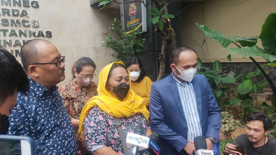 Istri Sopir Taksi Online Maafkan Anggota Densus 88 yang Bunuh Suaminya, Proses Hukum Harus Berlanjut